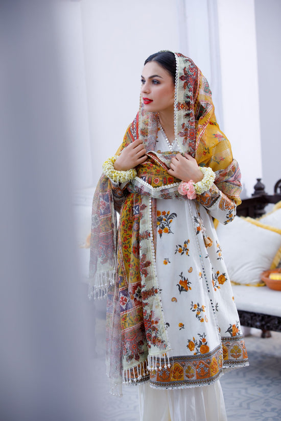 Mother's Jacquard 3-Piece Luxury Pret Suit – Mother-Daughter Matching