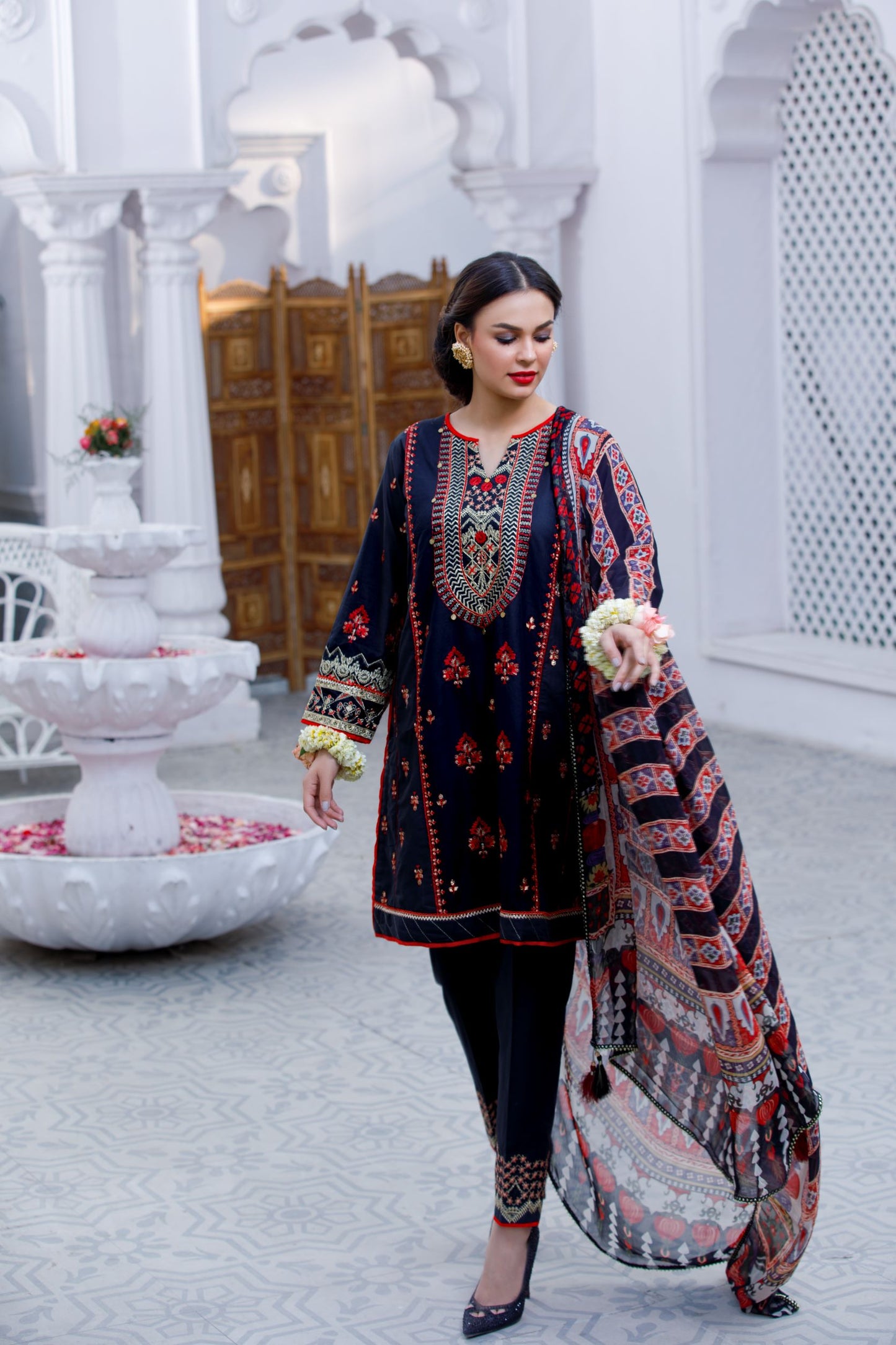 Mother's Embroidered 3-Piece Luxury Pret Suit – Mother-Daughter Collection