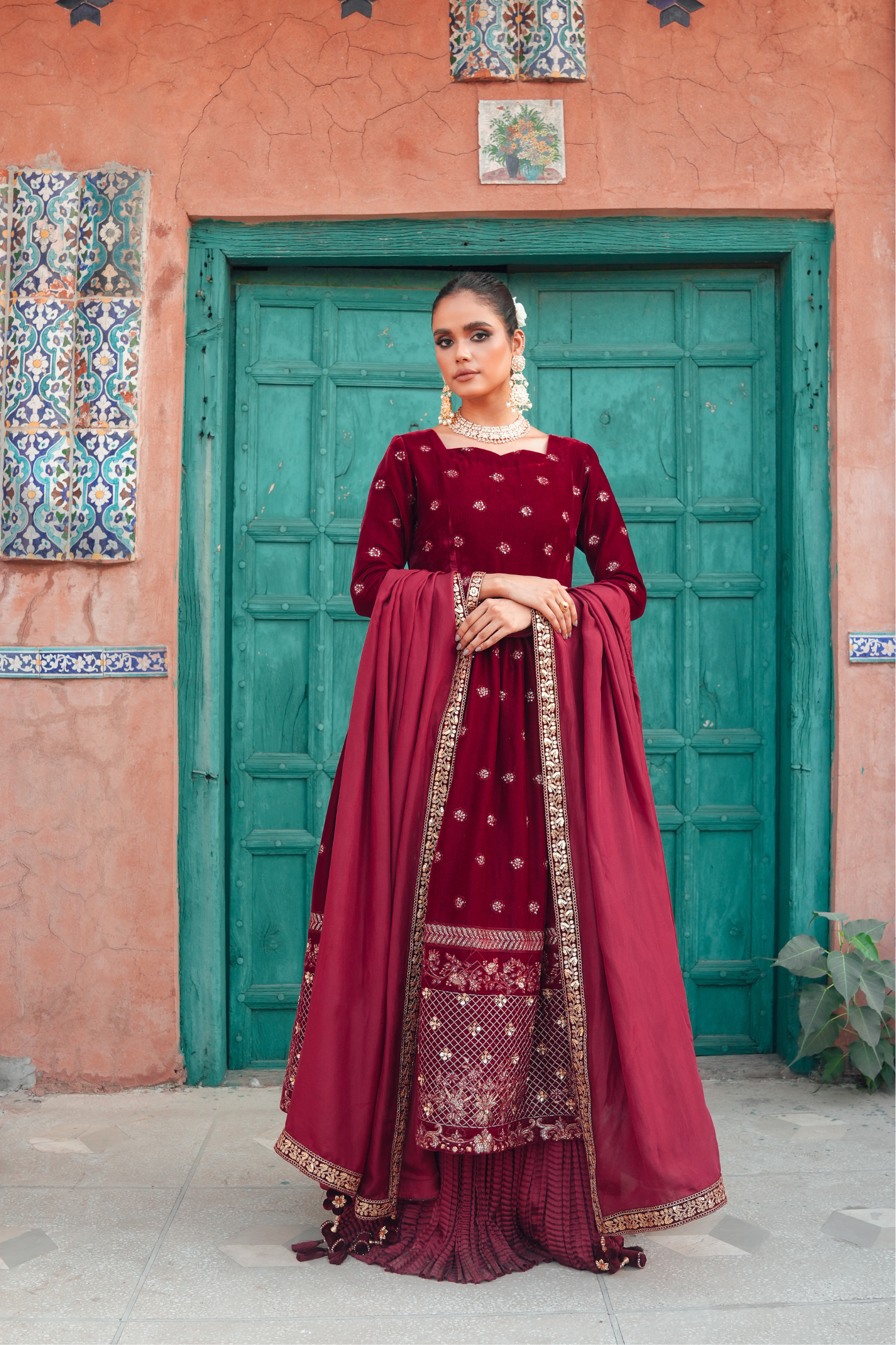 Embroidered Velvet Set with Crushed Bottom & Tassel Lace Dupatta