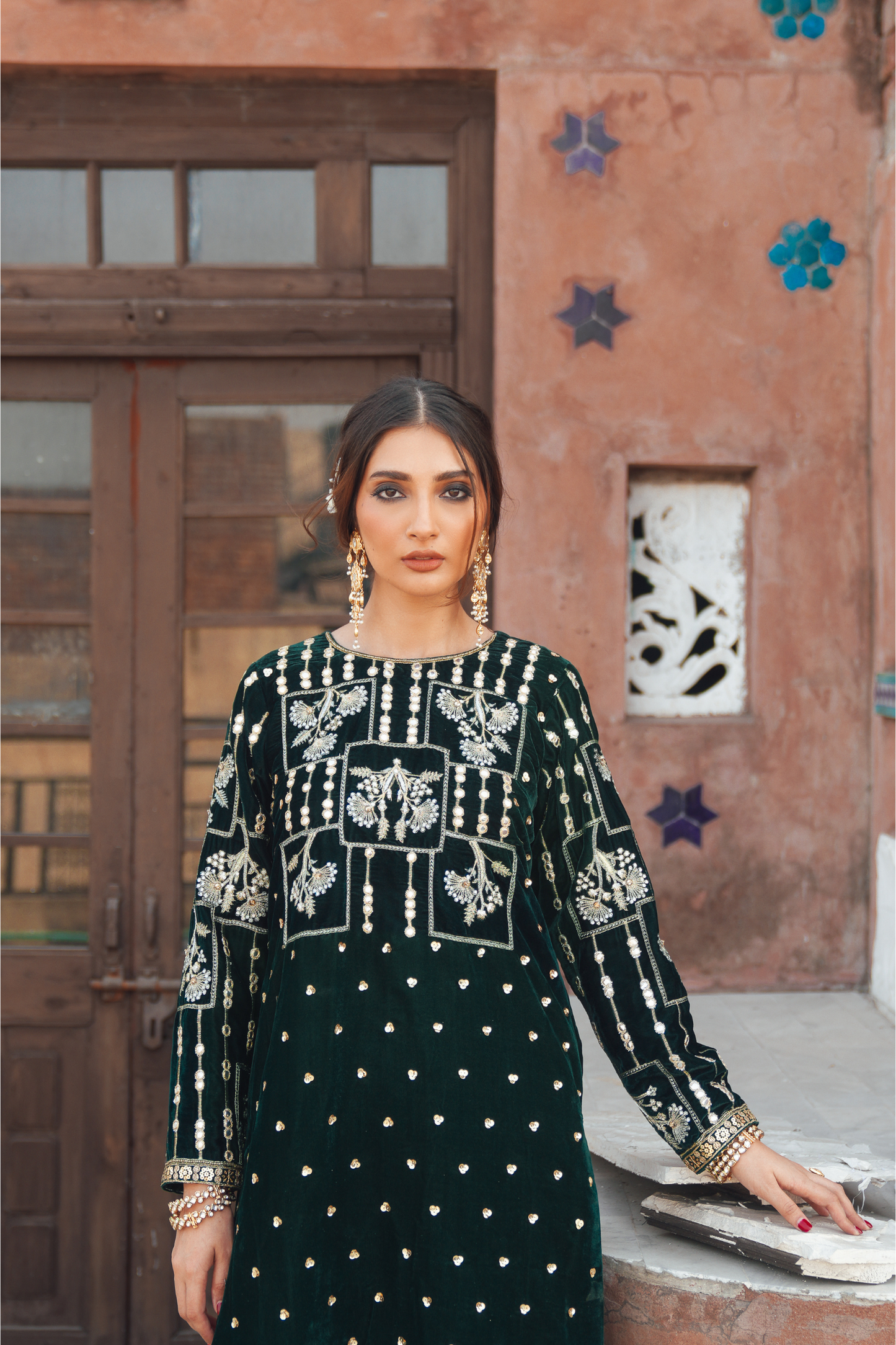 Elegant Velvet Embroidered Suit with Jamawar Accents