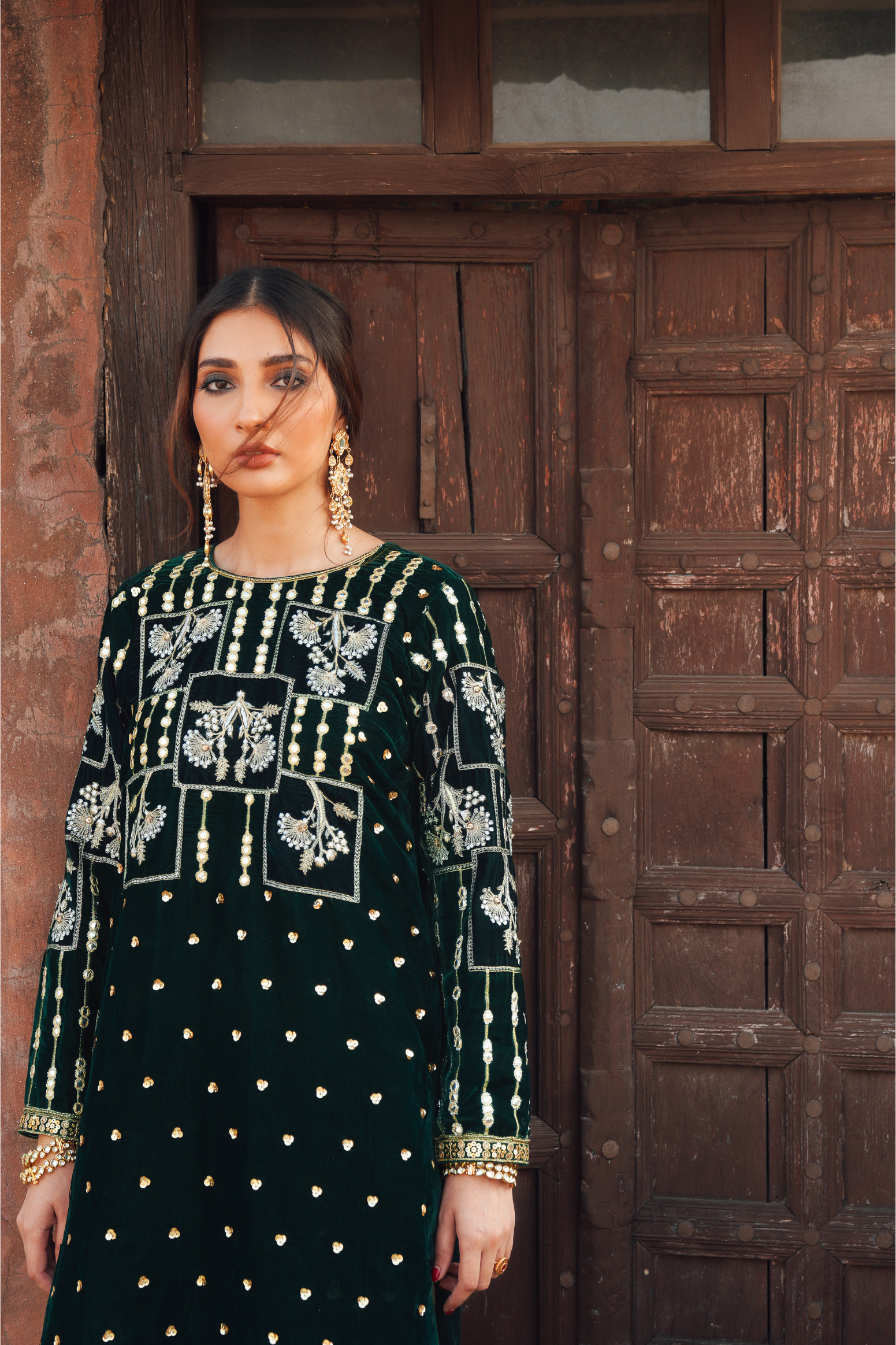 Elegant Velvet Embroidered Suit with Jamawar Accents