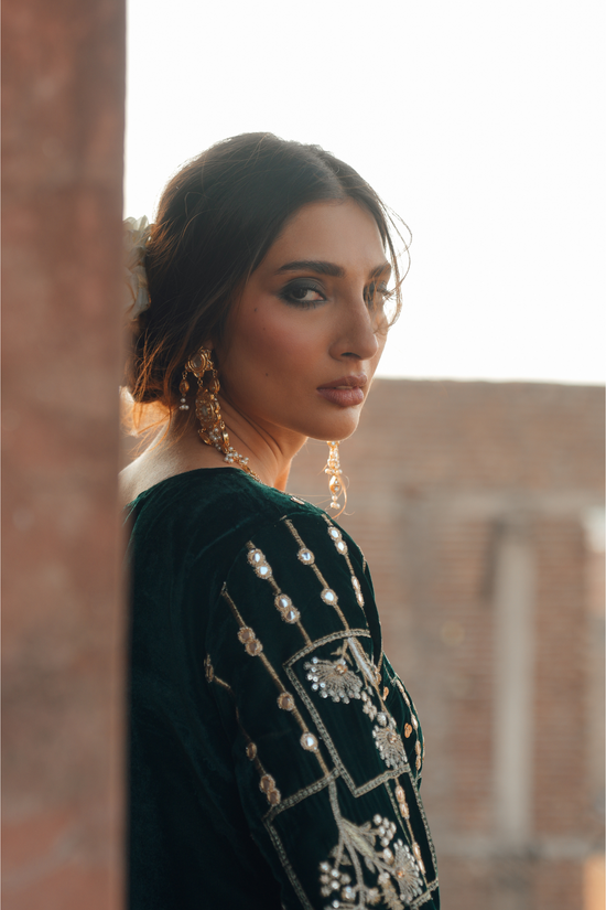 Elegant Velvet Embroidered Suit with Jamawar Accents