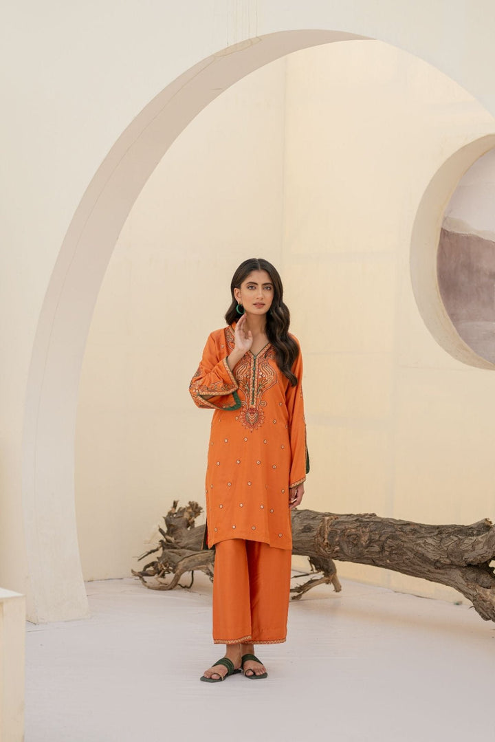 Ivory Cottel Embroidered 2-Piece Suit – Winter Stitched